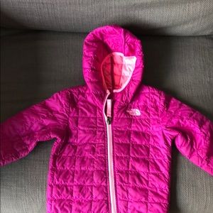 The NorthFace girls lightweight jacket size18-24mo